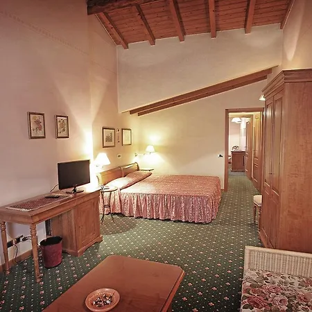 法西奥里酒店 酒店 明乔河畔的瓦雷奇奥